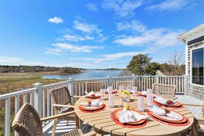 Outdoor dining - Waterfront Escape, Game Room, Dog Friendly! (Chatham)