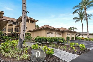 Exterior - Waikoloa Beach Villas#O1: Resort Living: Walk to Beach, shops & Dining (Waikoloa)