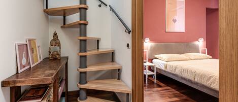 2 chambres, fer et planche à repasser, Wi-Fi, draps fournis