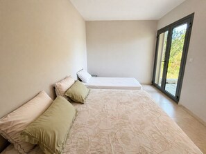 Fer et planche à repasser, Wi-Fi, draps fournis