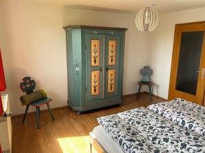 3 Schlafzimmer, Bügeleisen/Bügelbrett, WLAN, Bettwäsche