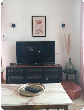 Living area - Vrbo Property (Saint-Cyr-sur-Mer)