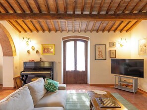 Furniture, Chair, Outdoor Furniture, Outdoor Table, Patio, Kitchen & Dining Room Table, Shade, Design, Outdoor Structure, Coffee Table - Beautiful apartment for 6 people with WIFI, terrace and pets allowed (Riparbella)