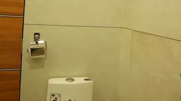 Habitación estándar doble, vistas al jardín | Baño