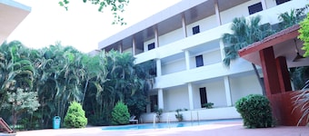 Hotel Badami Court