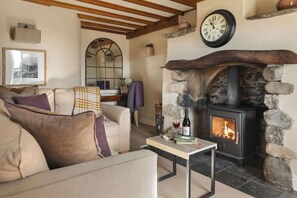 TV, fireplace, offices - Heron Beck | Ridgestone (Newland)