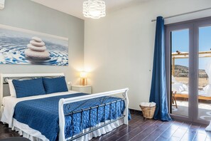 Villa, vue piscine | Vue depuis le balcon