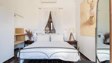 Villa, Pool View | In-room safe, soundproofing, iron/ironing board, travel crib