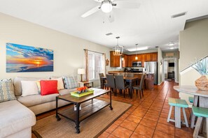 TV - 30A 4BR Seabreeze Home w Pool & Beach Access & Bikes - Sleeps 16 (Seacrest)