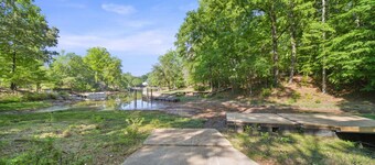 4-BR Lake Wylie Ollie—Private Cove—Hot Tub—Fire Pit!