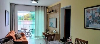 Located near Piatã beach, ideal for leisure or business trips.