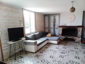 TV, foosball - Large country house (La Ferté-en-Ouche)