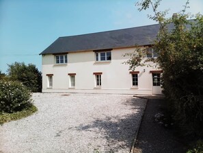 Exterior - Large country house (La Ferté-en-Ouche)