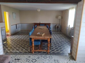 Dining - Large country house (La Ferté-en-Ouche)