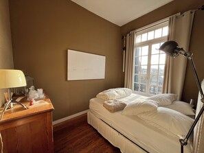Iron/ironing board, WiFi, bed sheets - Elegant 1BR Apartment in Deauville, Normandy – Walk to Beach & Casino (Deauville)