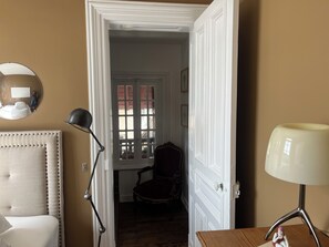 Interior - Elegant 1BR Apartment in Deauville, Normandy – Walk to Beach & Casino (Deauville)