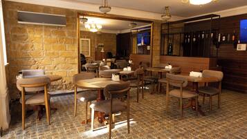 Double Room, City View | Dining