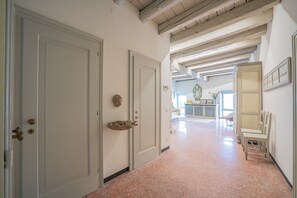 Interior - La Loggetta Grand Canal San Marco (Venice)