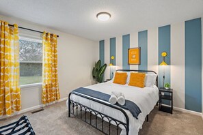 Room - *New* Cozy / Near MTSU / Getaway ~ Sleeps 8+ (Murfreesboro)