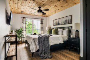 Iron/ironing board, WiFi, bed sheets - Mountain Luxe Cabin w/ Theater + Hot Tub | Sleep12 (Sevierville)