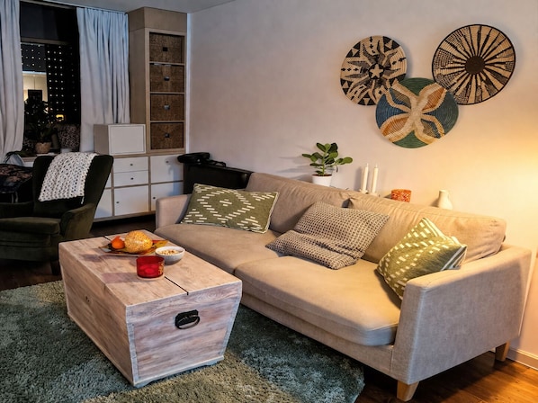 Living room - Small Apartment With a Patio (Hässelby)