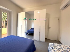 Room - CENTRAL APARTMENT WITH PRIVATE GARDEN Scirocco-Rif.Scirocco (San Vincenzo)