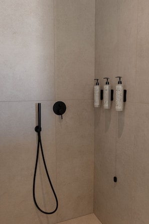 Shower, hair dryer, towels - Rooftop Suite with Hot Tub by MonCasa (Agios Nikolaos)
