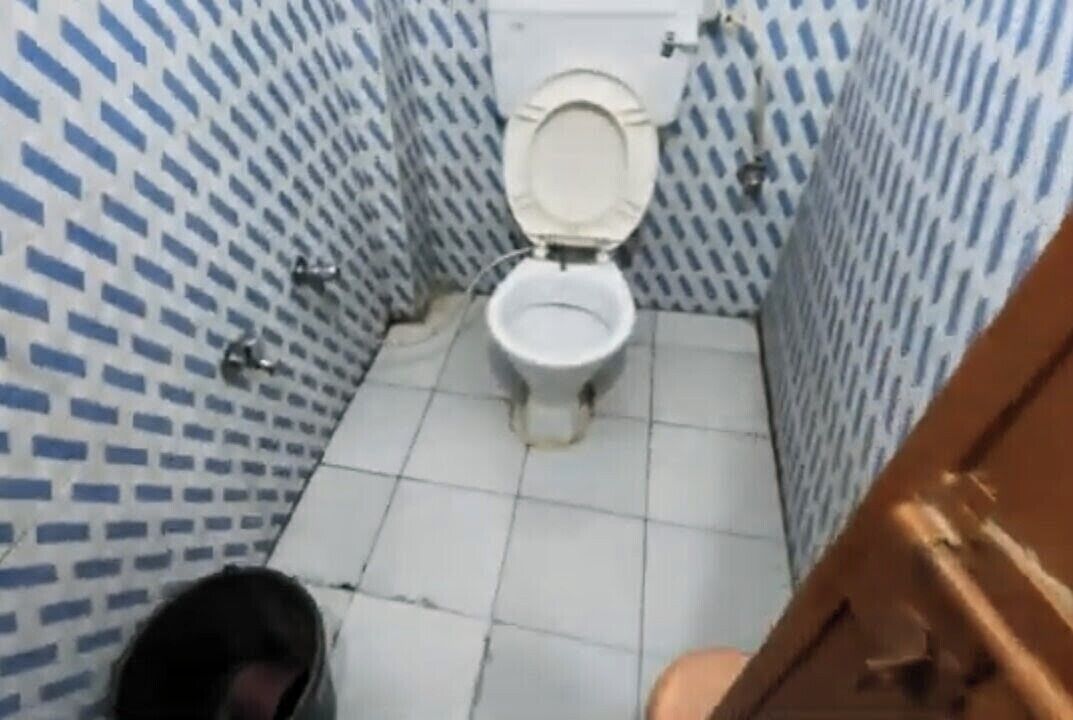 Classic Quadruple Room | Bathroom | Shower, towels, soap, shampoo