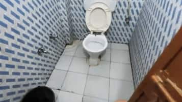 Classic Quadruple Room | Bathroom | Shower, towels, soap, shampoo