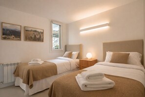 2 chambres, fer et planche à repasser, Wi-Fi, draps fournis
