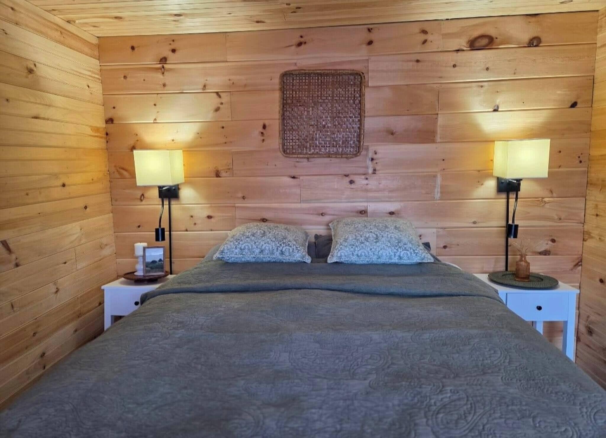 2 bedrooms