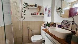 Apartemen | Kamar mandi