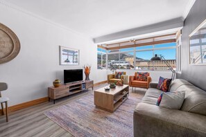 Smart TV - Atlantic Apartment in Sea Point (Cape Town)