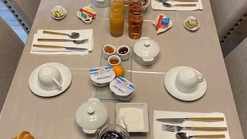 Petit déjeuner continental compris tous les jours