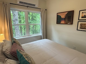 1 habitación, tabla de planchar con plancha, wifi y ropa de cama 