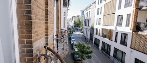 Chambre Double, vue ville | Literie de qualité supérieure, surmatelas, ameublement personnalisé