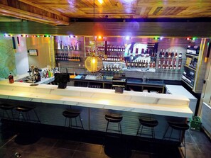 Bar (in der Unterkunft)