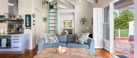 Smart TV, fireplace, stereo