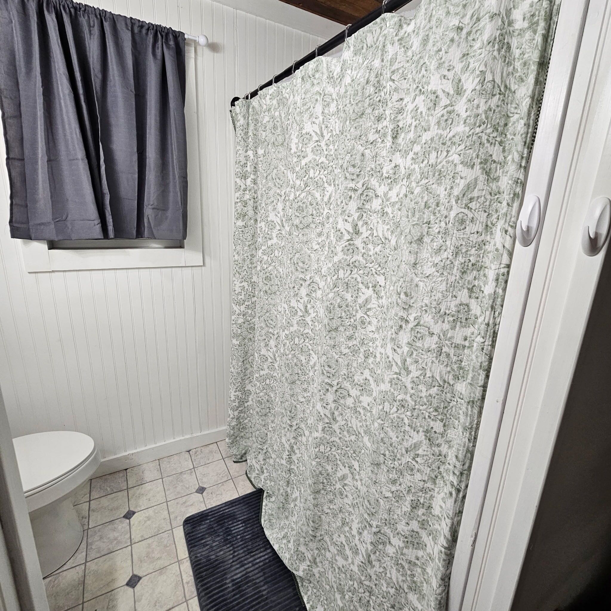 Hair dryer, towels, toilet paper