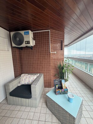 Interior - Beachfront property with a great balcony and view, fully pet-friendly, 5-star accommodation. (Praia Grande)