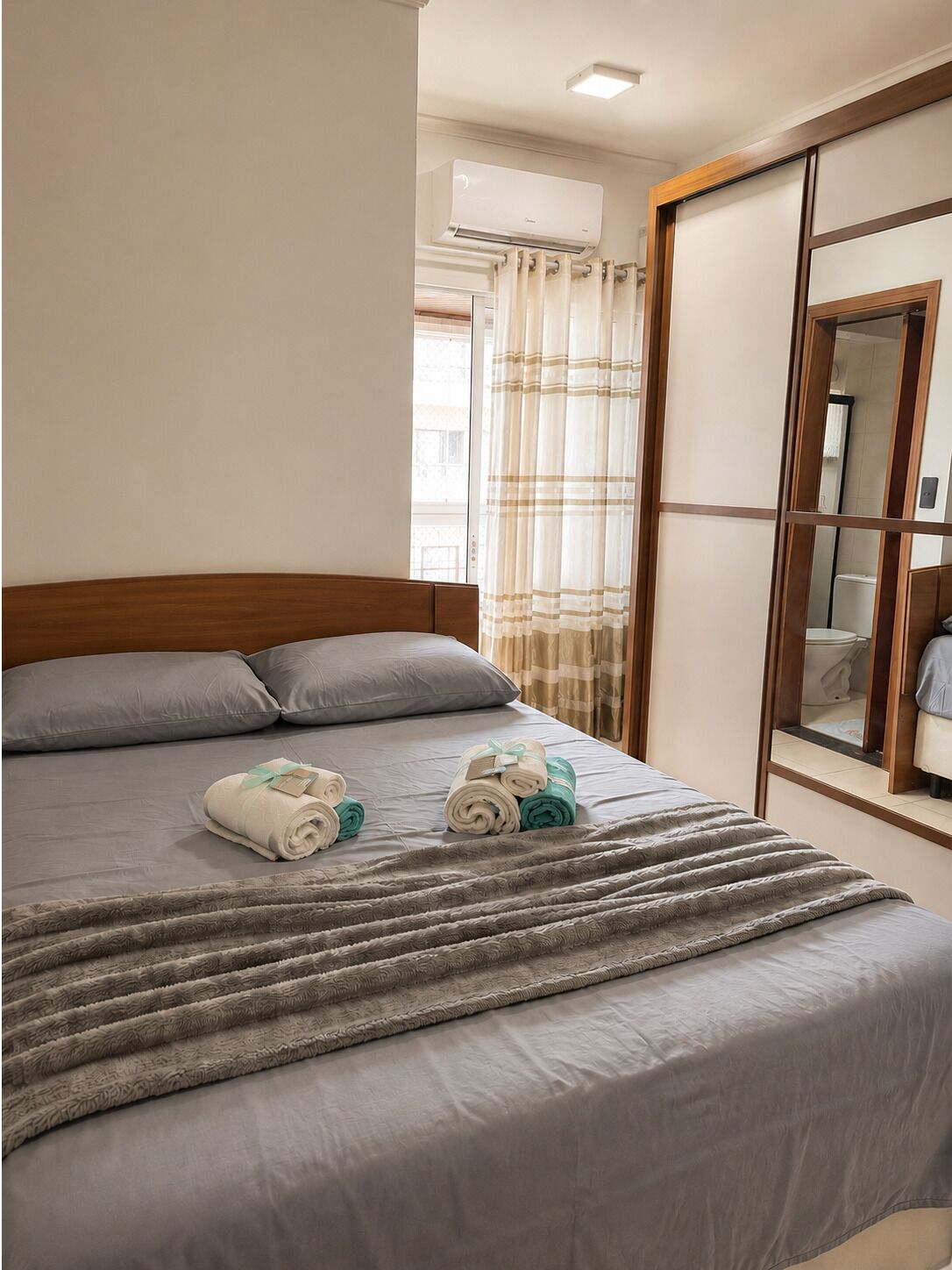 2 quartos, ferros/tábuas de passar roupa, Wi-Fi, roupa de cama