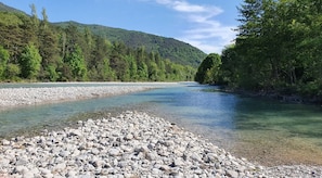 A river with clear water, surrounded by rocky terrain and dense forest. - Holiday Home 'Gîte Le Devant De La Chaux' with Shared Pool, Private Terrace and Wi-Fi (Pontaix)