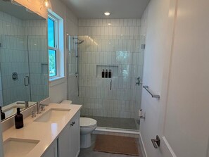 Hair dryer, towels
