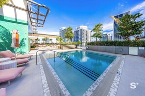 Pool - Brand-New Luxury 1BR in Crosby - Rooftop pool (Miami)