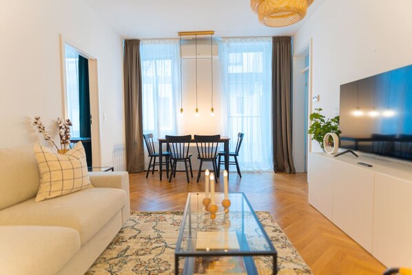 TV - Schönbrunn in 10 min cozy&modern (Vienna)
