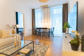 TV - Schönbrunn in 10 min cozy&modern (Vienna)