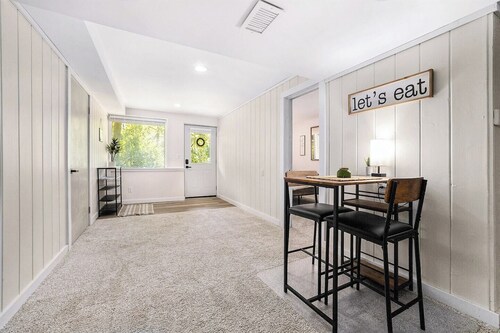 Relaxing Apartment in Quiet Neighborhood