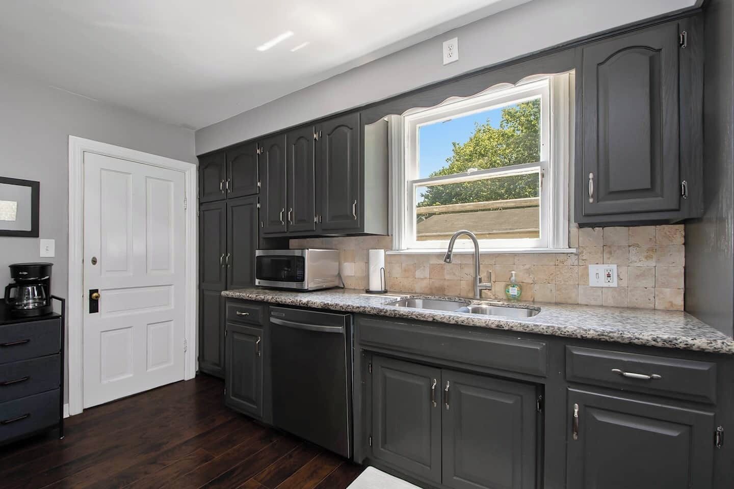  Kitchen - 616. 287. 2210
