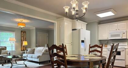 Charming 2-bedroom apartment close to downtown Cullman