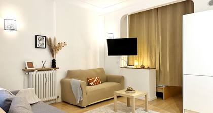 Celine 30